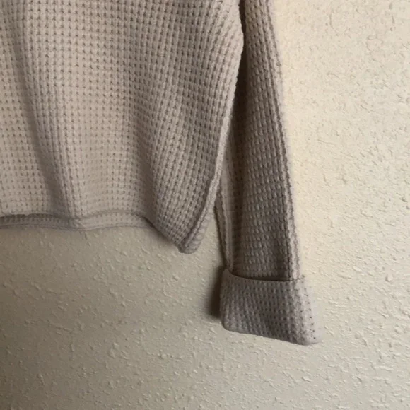 Free People Sweater - Picture 3 of 9